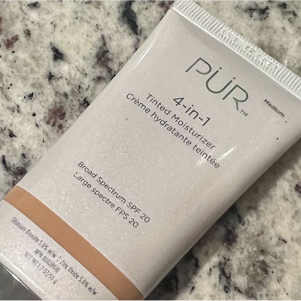 PUR 4-in-1 Tinted Moisturizer Medium